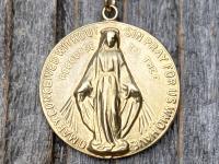 Gold 3/4" Round Miraculous Medal Pendant Necklace, Antique Replica, O Mary Conceived Without Sin Pray for Us Who Have Recourse to Thee, MM2