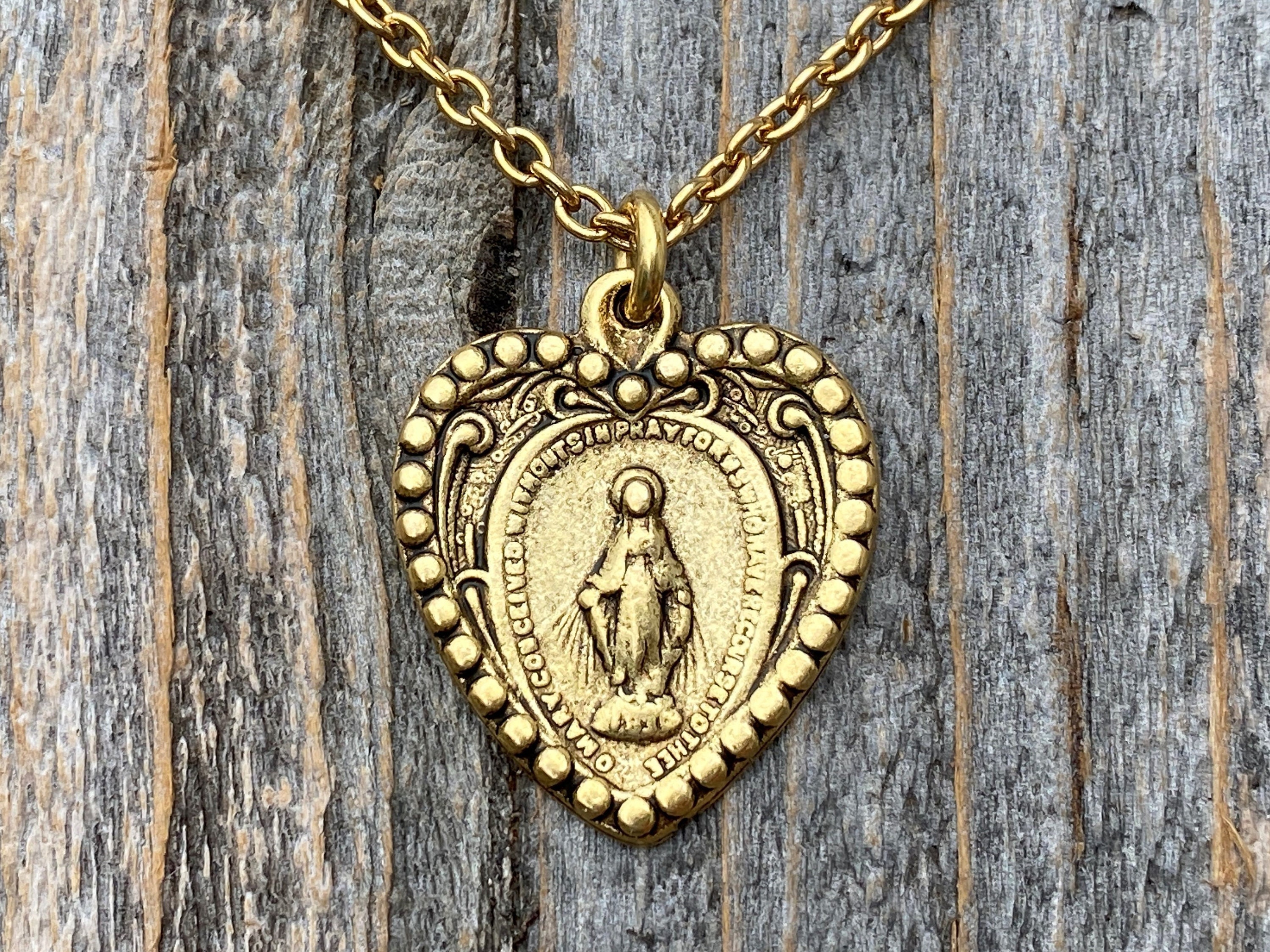 916 Gold Embossed Mother Mary Pendant [ available in size Large , Medium &  Small ] | Merlin Goldsmith