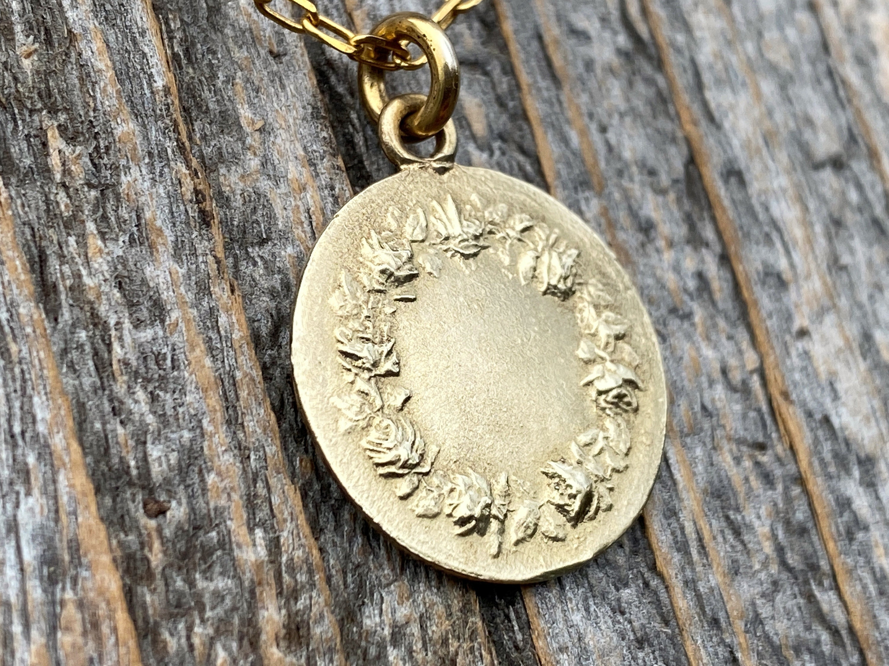 St Francis Necklace Dog Mom Necklace Of Patron Saint Of Animals A Great St  Francis Medal With Chain For Dog Mom Or Cat Mom Or Pet Mom Celebrate Your |  forum.iktva.sa