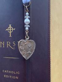 First Holy Communion Bookmark Gift, Heart with Eucharist Symbols, Bible Bookmark, 1st Communion, Swarovski Pearls and Crystals, White Ribbon