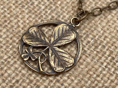 Bronze Shamrock St Saint Patrick Doctrine of Trinity Medal Necklace Irish St. Patrick Antique Replica Ireland Holy Trinity Chain Gift Unisex