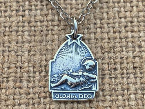 Sterling Silver Gloria Deo Medal, Baby Jesus in Manger Pendant, Antique Replica, Religious Christmas Necklace, Religious Christmas Jewelry