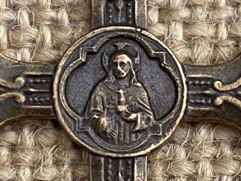 Bronze Sacred Heart of Jesus Cross Pendant Necklace, Antique Replica Medal, Sacre Coeur de Jesus, Apostolat du Coeur de Jesus, 18 inch Chain